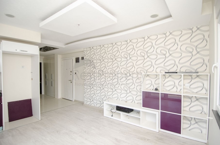 شقة 2 + 1 في مجمع 150 م من البحر