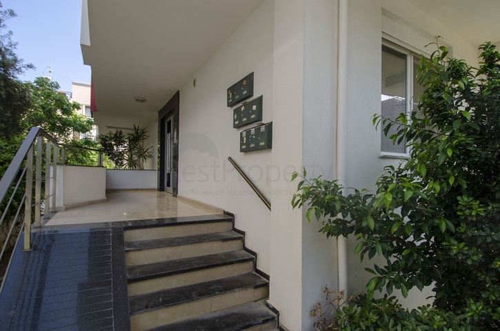 شقة 2 + 1 في مجمع 150 م من البحر