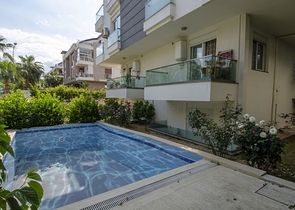 شقة 2 + 1 في مجمع 150 م من البحر