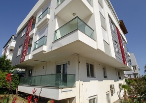 شقة 2 + 1 في مجمع 150 م من البحر