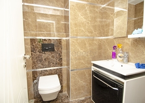 شقة 2 + 1 في مجمع 150 م من البحر