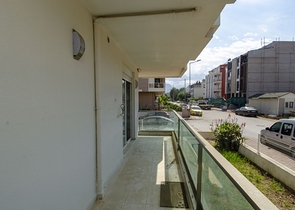 شقة 2 + 1 في مجمع 150 م من البحر