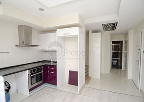 شقة 2 + 1 في مجمع 150 م من البحر