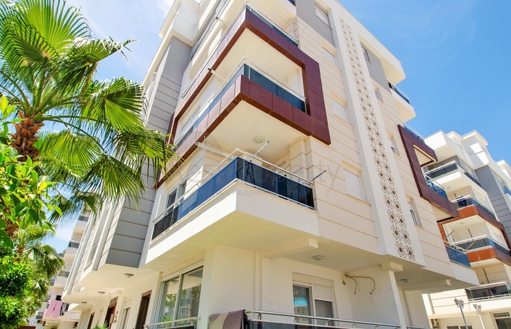 شقة 1 + 1 مع أثاث في مجمع في هورما كونيالتي أنطاليا