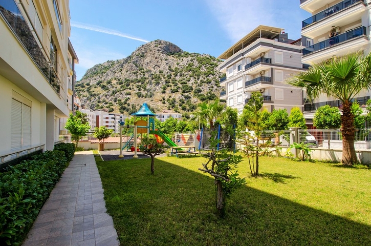 شقة 1 + 1 مع أثاث في مجمع في هورما كونيالتي أنطاليا