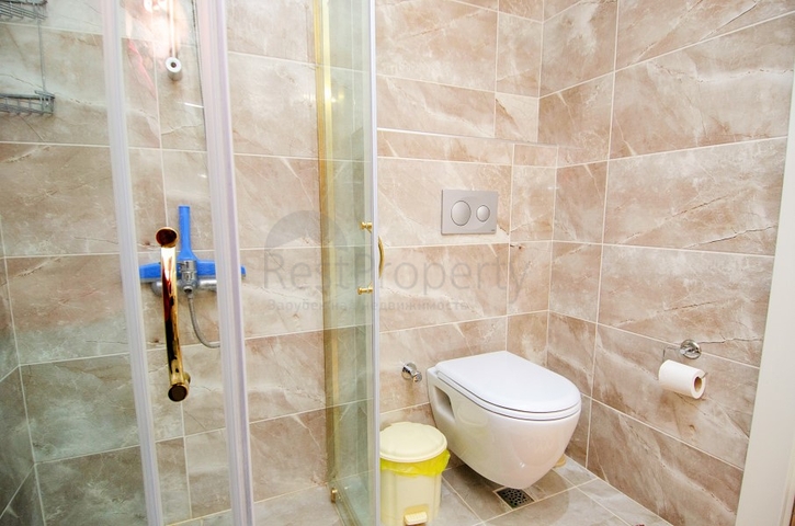 شقة 1 + 1 مع أثاث في مجمع في هورما كونيالتي أنطاليا