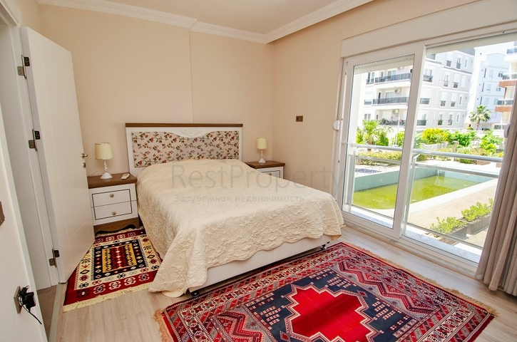 شقة 1 + 1 مع أثاث في مجمع في هورما كونيالتي أنطاليا