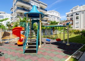 شقة 1 + 1 مع أثاث في مجمع في هورما كونيالتي أنطاليا