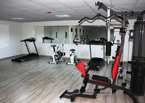 شقة 1 + 1 مع أثاث في مجمع في هورما كونيالتي أنطاليا