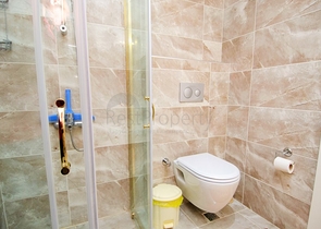 شقة 1 + 1 مع أثاث في مجمع في هورما كونيالتي أنطاليا