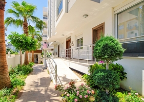 شقة 1 + 1 مع أثاث في مجمع في هورما كونيالتي أنطاليا