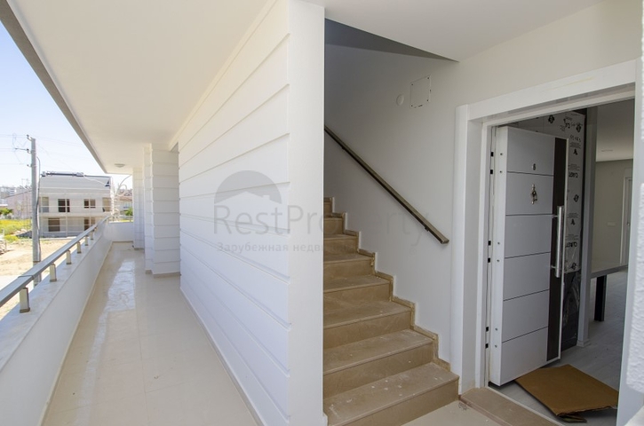 مبنى للبيع في لارا كوندو