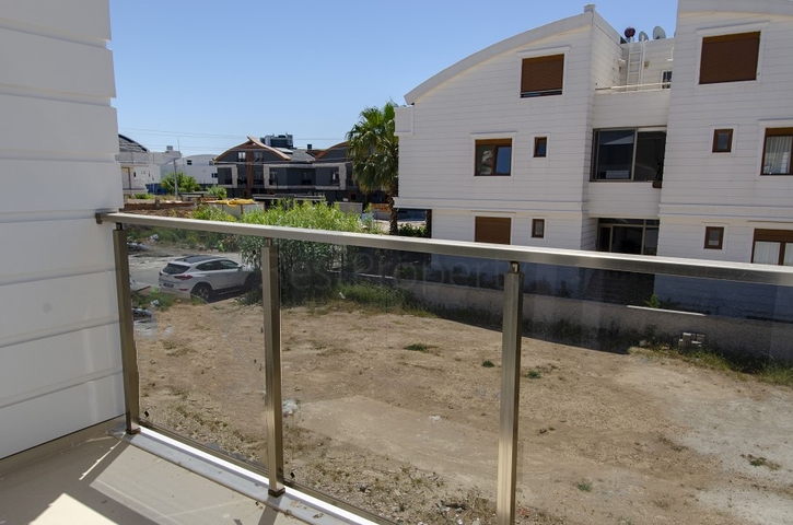 مبنى للبيع في لارا كوندو