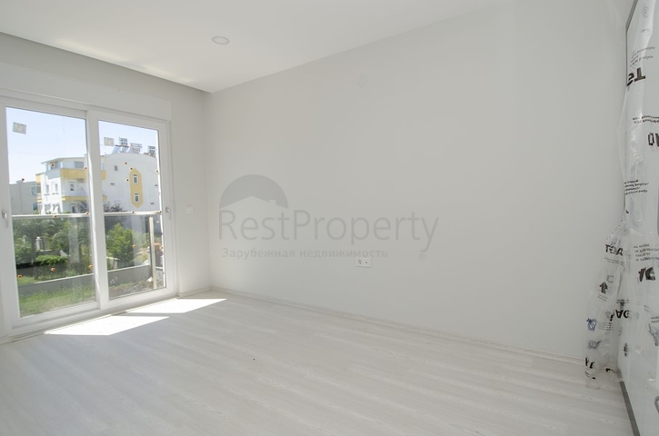 مبنى للبيع في لارا كوندو