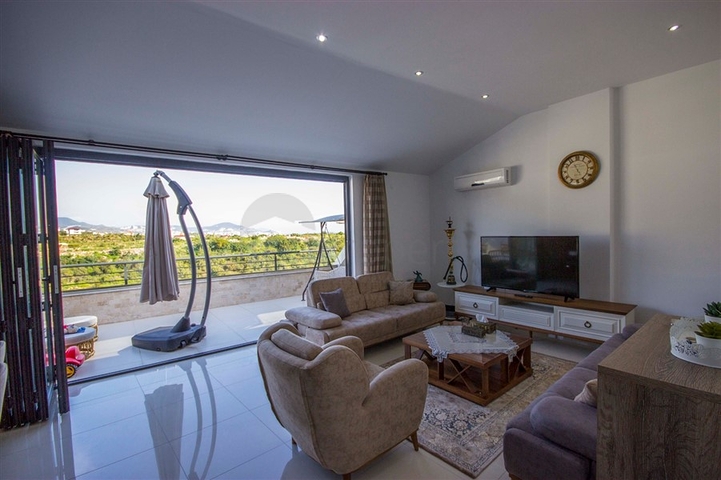 شقق بمساحات واحجام مختلفة للبيع 