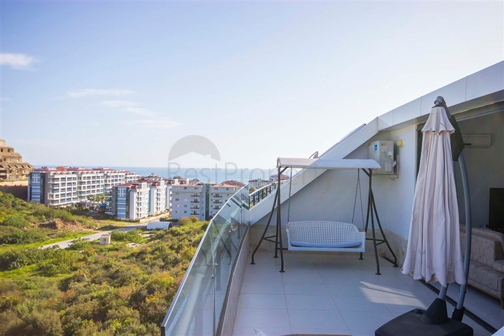 شقق بمساحات واحجام مختلفة للبيع 