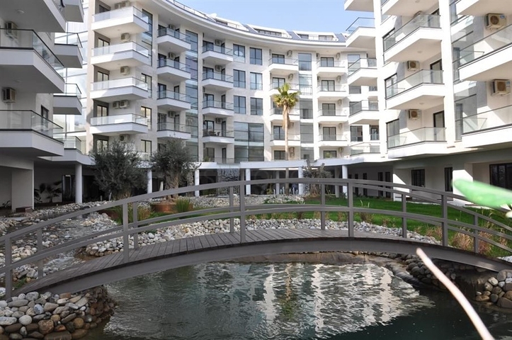 شقق بمساحات واحجام مختلفة للبيع 