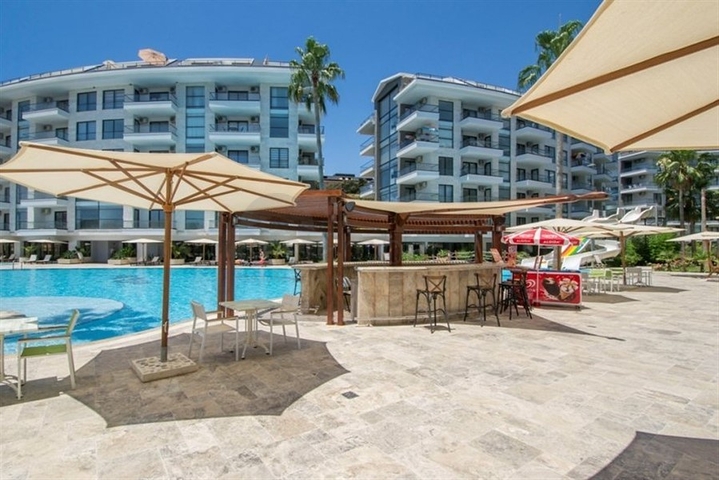 شقق بمساحات واحجام مختلفة للبيع 