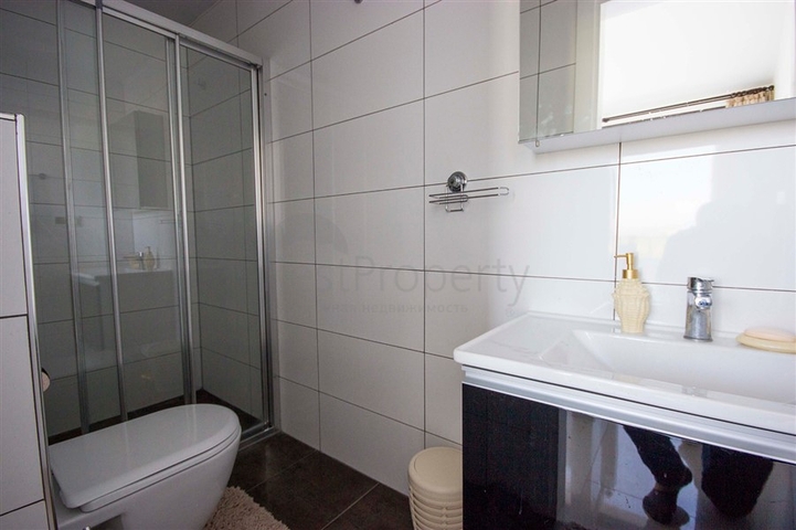 شقق بمساحات واحجام مختلفة للبيع 