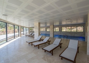 شقق بمساحات واحجام مختلفة للبيع 