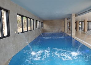 شقق بمساحات واحجام مختلفة للبيع 