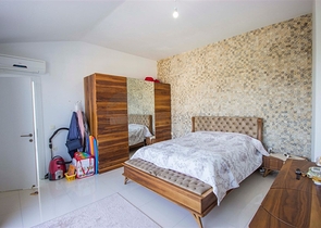 شقق بمساحات واحجام مختلفة للبيع 