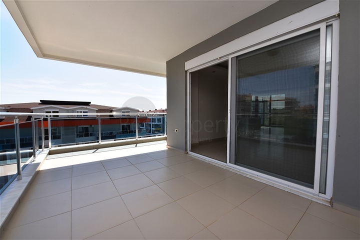 شقق مميزة ضمن مجمع سكني حديث في منطقة كاستل – ألانيا