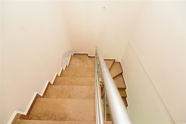 شقق مميزة ضمن مجمع سكني حديث في منطقة كاستل – ألانيا