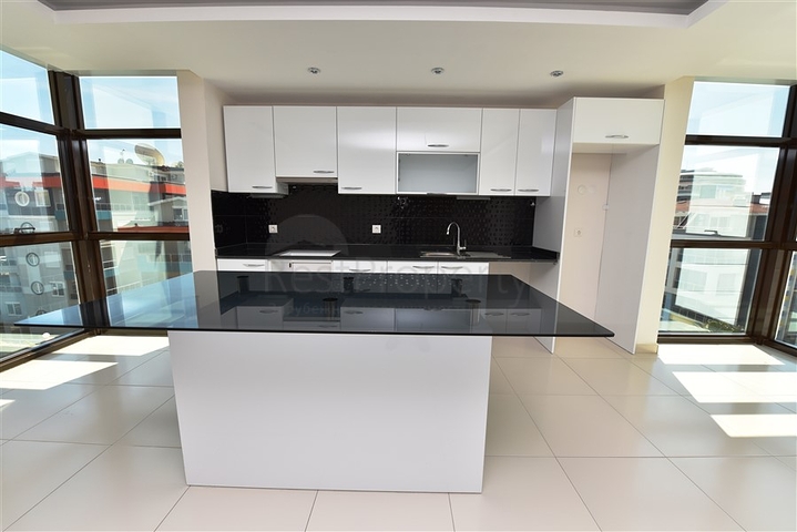 شقق مميزة ضمن مجمع سكني حديث في منطقة كاستل – ألانيا