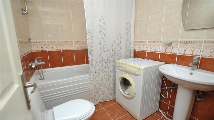 فيلا مستقلة باطلالة بحرية - بسعر مميز جدا 