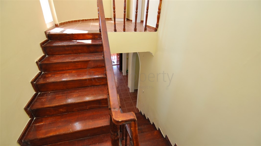 فيلا مستقلة باطلالة بحرية - بسعر مميز جدا 