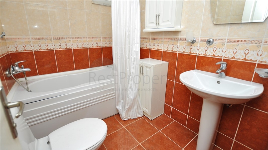 فيلا مستقلة باطلالة بحرية - بسعر مميز جدا 