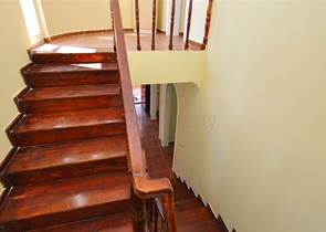 فيلا مستقلة باطلالة بحرية - بسعر مميز جدا 