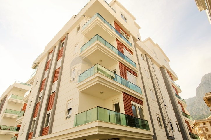 شقة  2 + 1 في كونيالتي أنطاليا