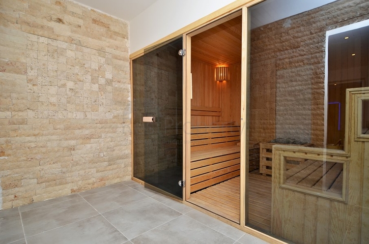 شقة للبيع في الانيا - من تصميم غرفة نوم وصالة ضمن مجمع سكني في مهموتلار 