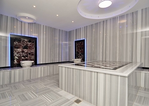 شقة للبيع في الانيا - من تصميم غرفة نوم وصالة ضمن مجمع سكني في مهموتلار 