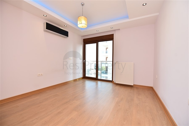 لعشاق الفخامة والتميز - شقة من تصميم خمس غرف وصالة قي منطقة جيكجلي الراقية 