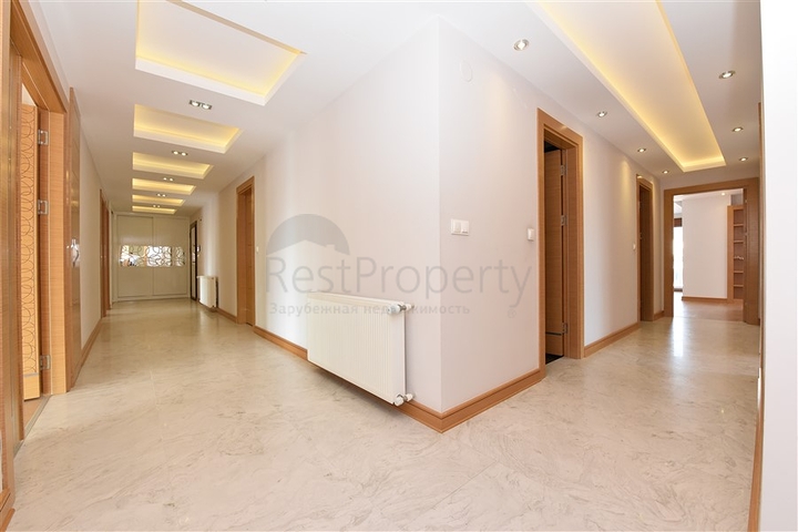 لعشاق الفخامة والتميز - شقة من تصميم خمس غرف وصالة قي منطقة جيكجلي الراقية 