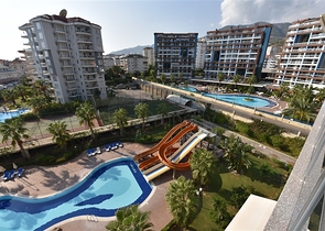 لعشاق الفخامة والتميز - شقة من تصميم خمس غرف وصالة قي منطقة جيكجلي الراقية 