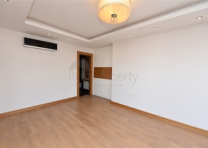 لعشاق الفخامة والتميز - شقة من تصميم خمس غرف وصالة قي منطقة جيكجلي الراقية 