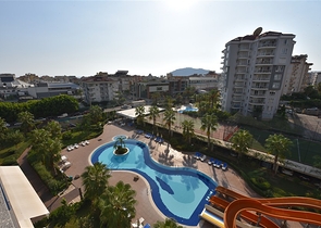 لعشاق الفخامة والتميز - شقة من تصميم خمس غرف وصالة قي منطقة جيكجلي الراقية 