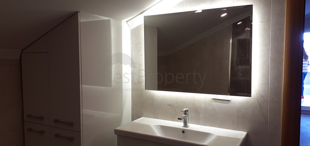 دوبلكس فاخرة في حي كاديكوي الراقي في اسطنبول 