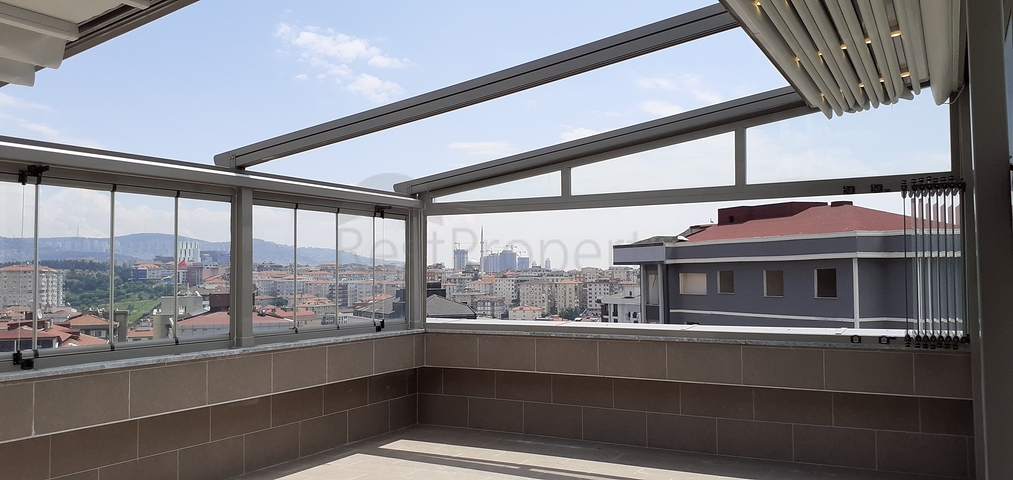 دوبلكس فاخرة في حي كاديكوي الراقي في اسطنبول 