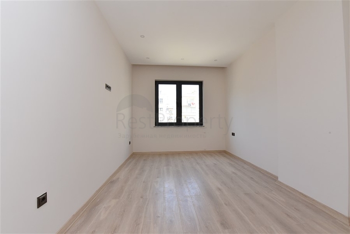 شقة غرفتين وصالة ومطبخ منفصل -ضمن مجمع سكني حديث في مركز الانيا 