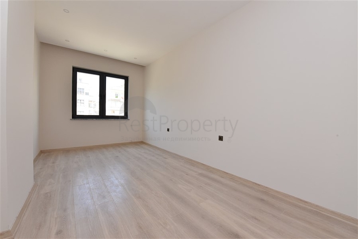 شقة غرفتين وصالة ومطبخ منفصل -ضمن مجمع سكني حديث في مركز الانيا 