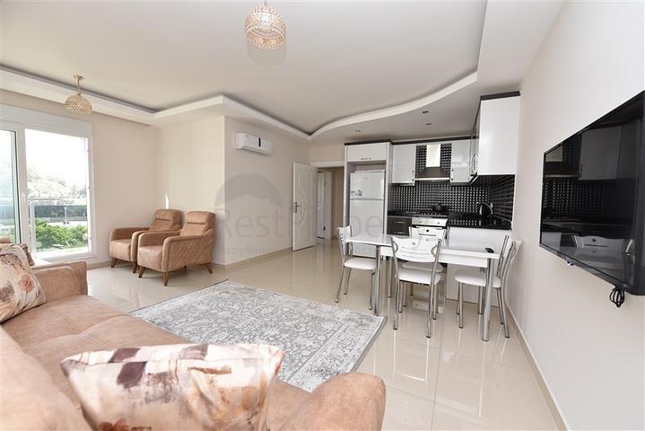 شقة مفروشة  بتصميم غرفة نوم وصالة في مهموتلار - الانيا 