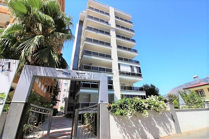 شقة مفروشة  بتصميم غرفة نوم وصالة في مهموتلار - الانيا 