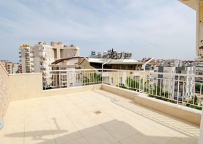 شقة دوبلكس 3 +1 في ليمان كونيالتي أنطاليا