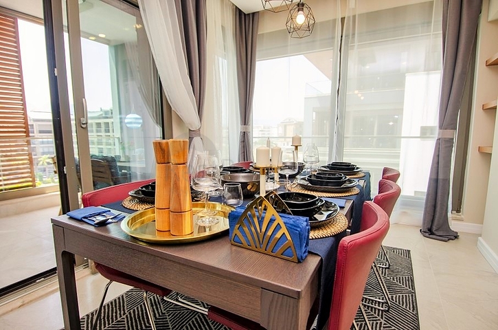 شقة فاخرة 4 + 1 في أونجالي كونيالتي أنطاليا