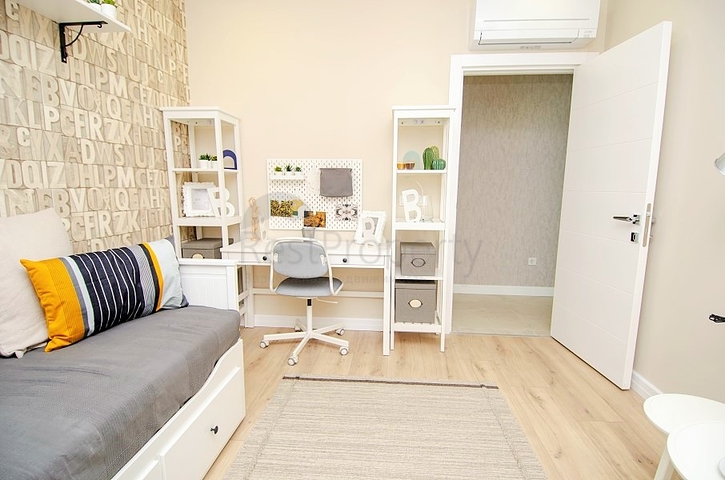 شقة فاخرة 4 + 1 في أونجالي كونيالتي أنطاليا